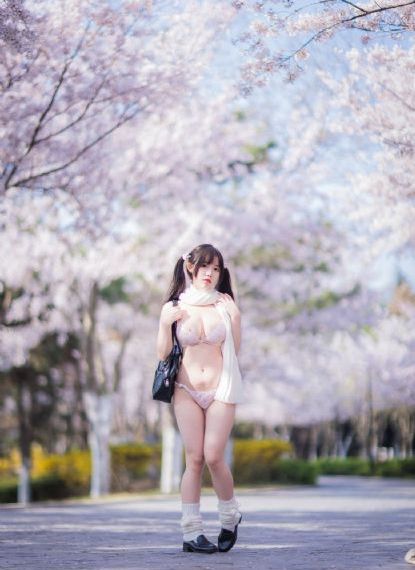 在异世界迷宫里开后官无修版_蓝光完整版观看