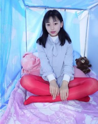 女大学生沙龙_1080免费电视剧